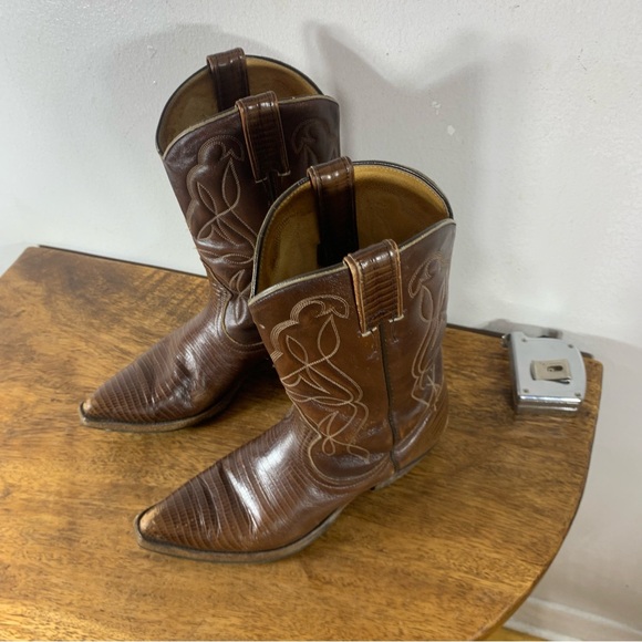 Vintage made in Canada cowboy leather boots - Picture 2 of 11